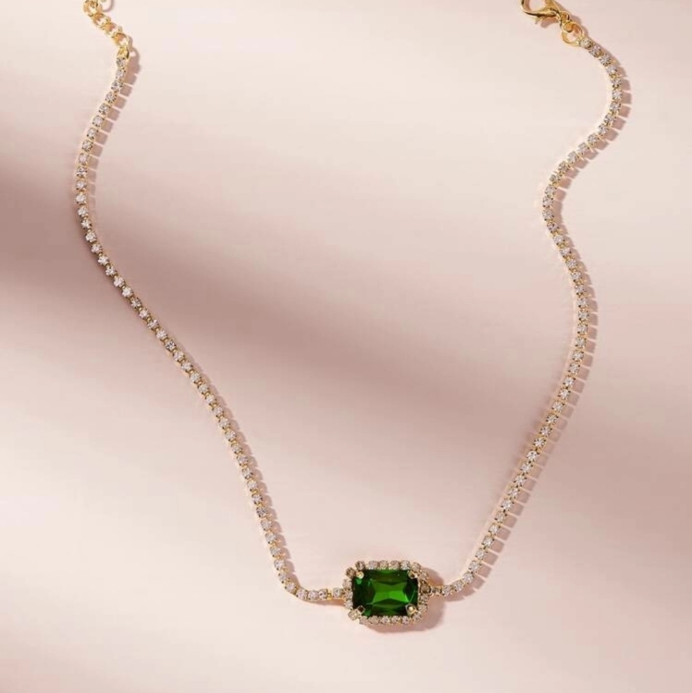 *Mikela* Green Stone Choker - Picture 3 of 3